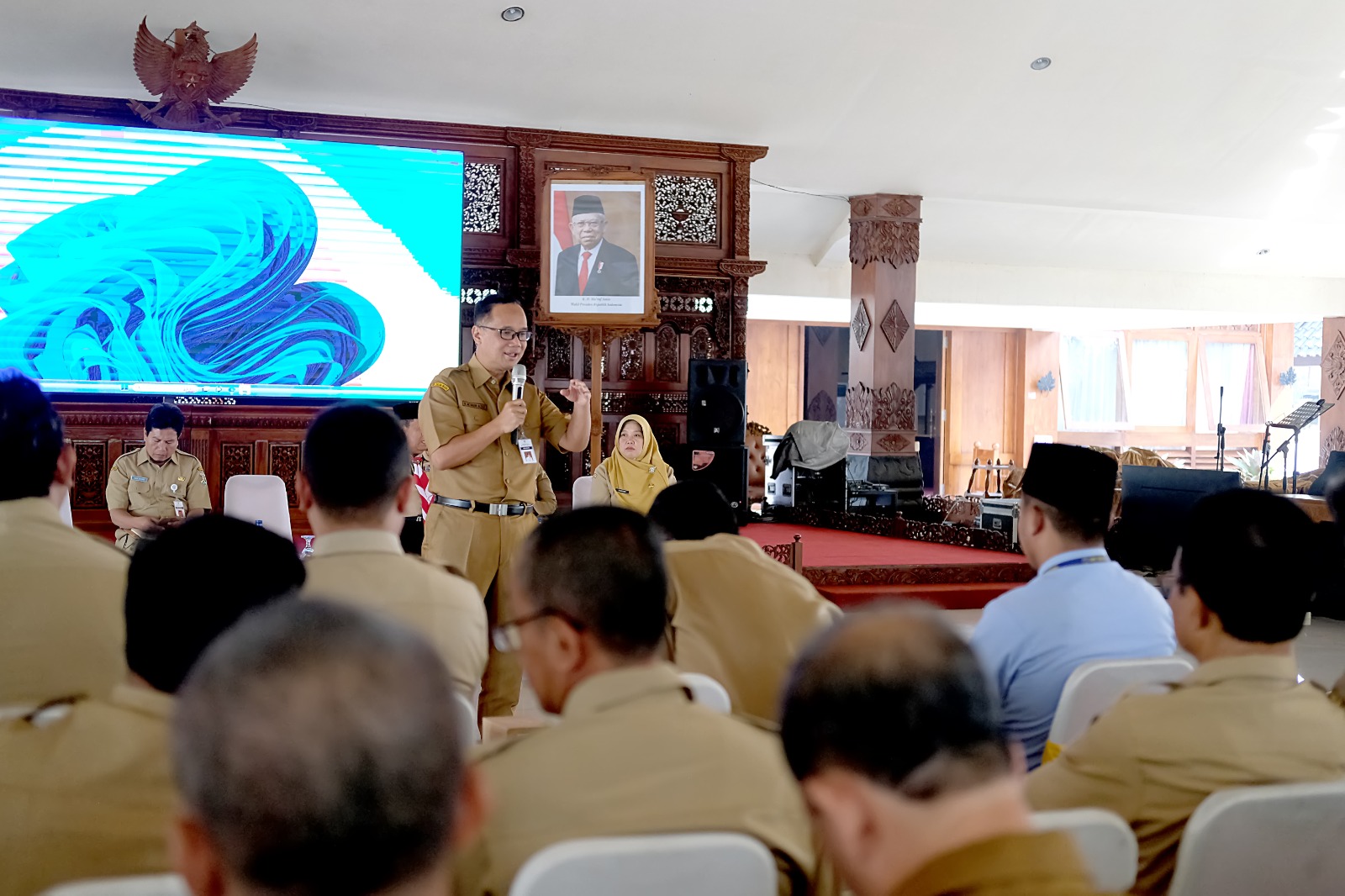 KEPALA SEKOLAH KOTA MAGELANG HARUS INOVATIF BANGUN KARAKTER ANAK