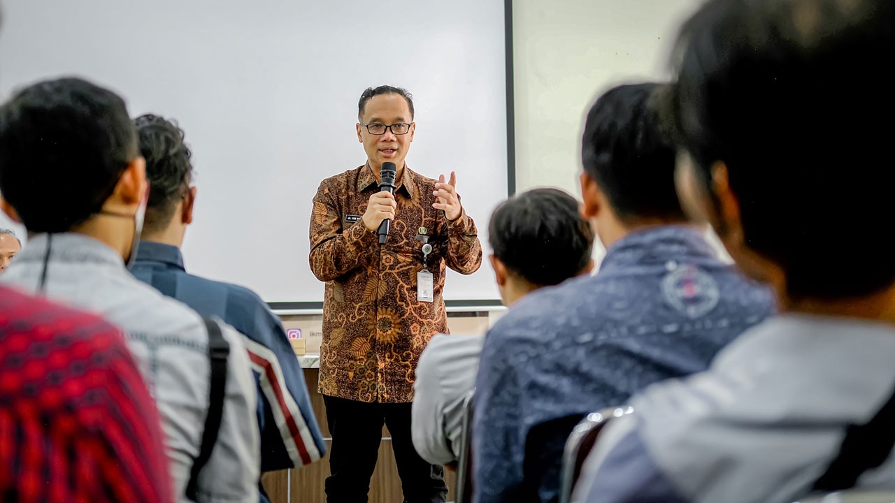 PELATIHAN ROASTING KOPI BAGI PELAKU IKM HINGGA KELUARGA BURUH DI KOTA MAGELANG