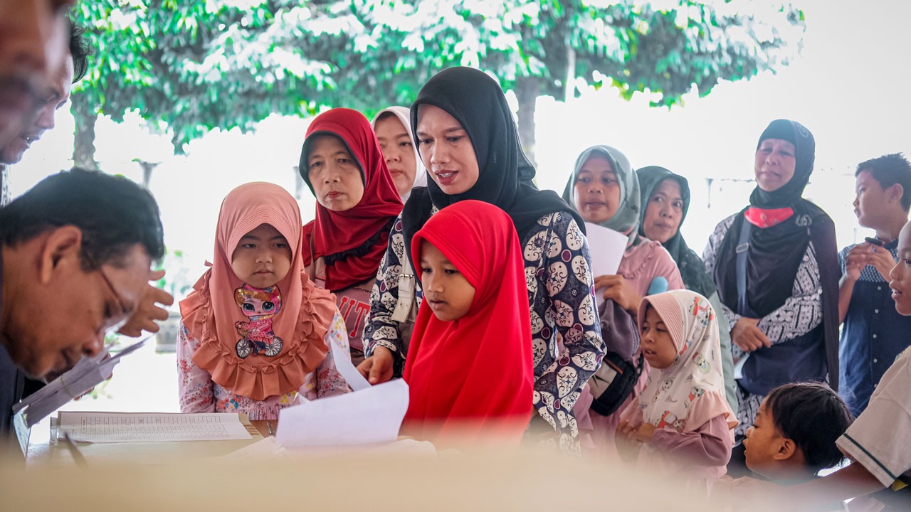 BAZNAS KOTA MAGELANG SALURKAN BANTUAN RP 85 JUTA UNTUK ANAK YATIM