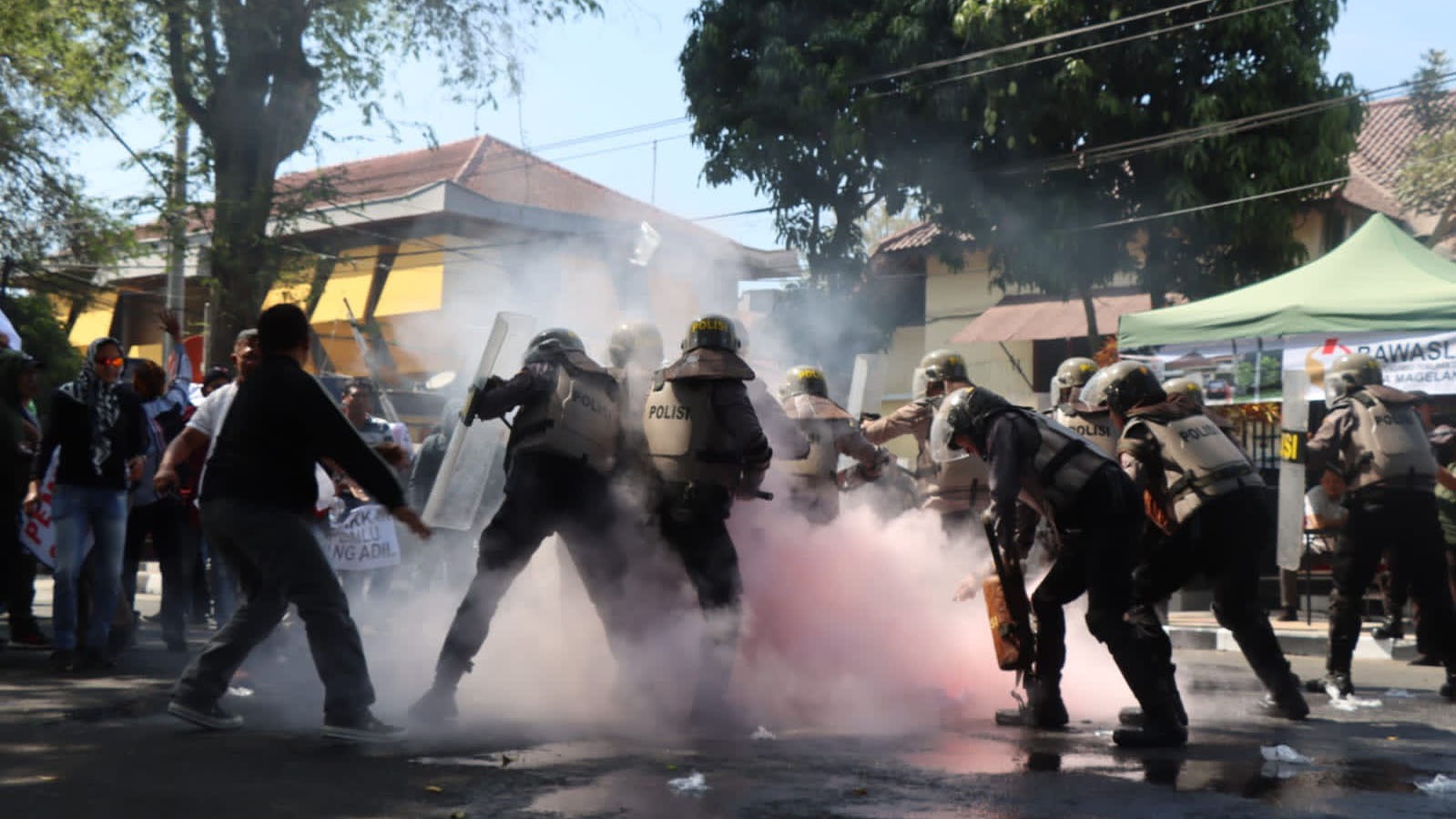 JAGA KONDUSIVITAS JELANG PEMILU 2024, POLRES MAGELANG KOTA GELAR PELATIHAN KEPOLISIAN SISPAMKOTA