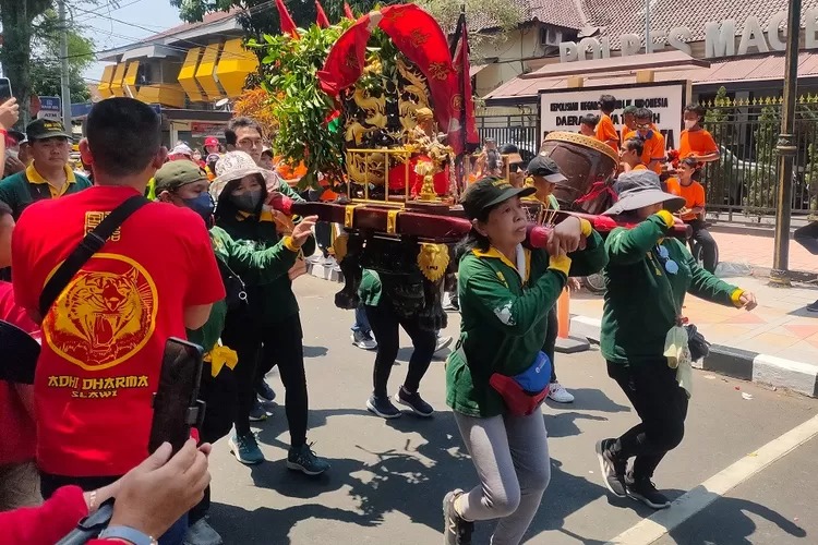 SEMARAK KIRAB BUDAYA JUT BIO, RATUSAN KLENTENG SE-JAWA HADIR DI MAGELANG