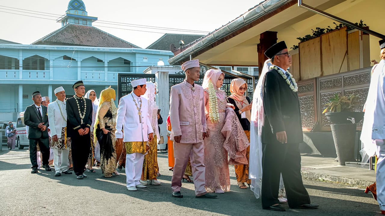 18 PASANGAN NIKAH MASSAL DI KOTA MAGELANG