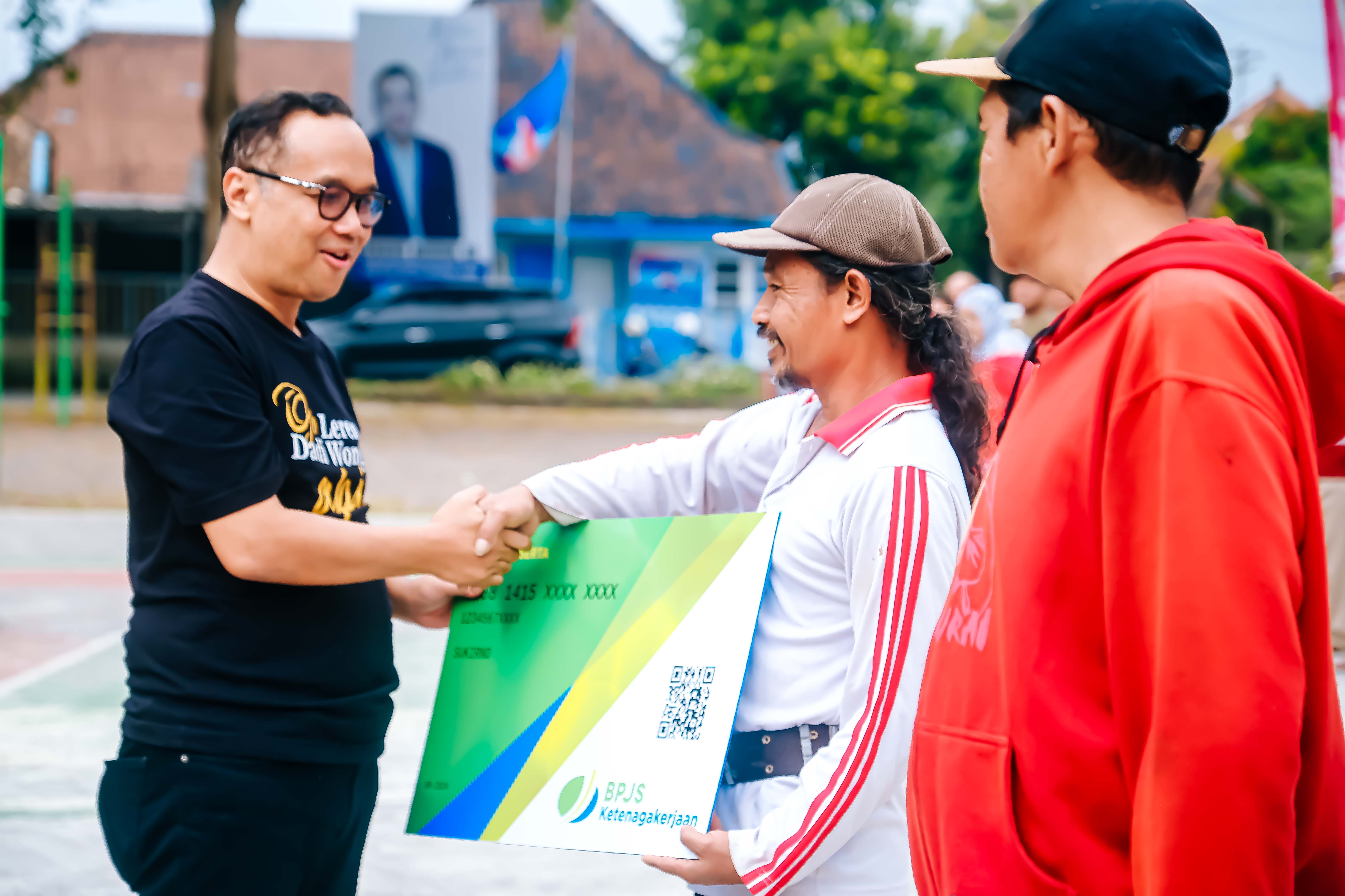 PEMKOT MAGELANG BUKA PADAT KARYA, LIBATKAN 1.733 WARGA