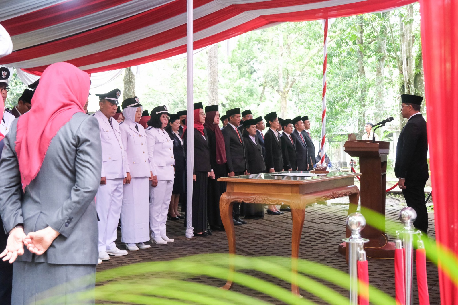 Perdana, Wali Kota Magelang Lantik Pejabat di Taman Kyai Langgeng