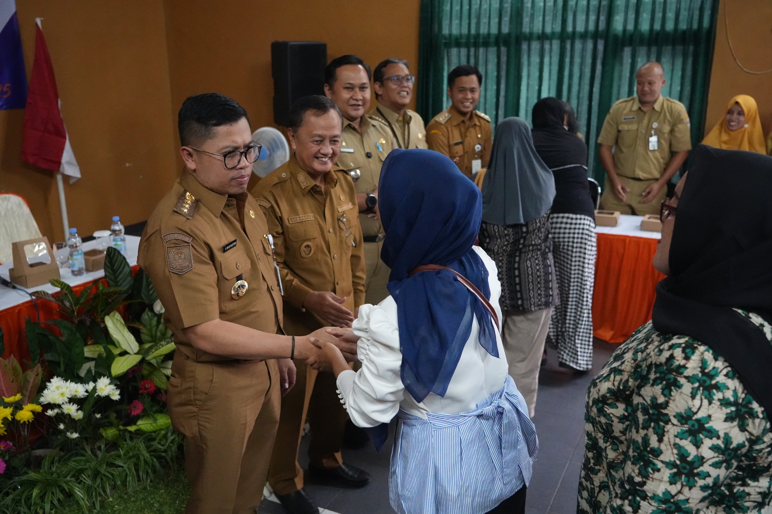 Wali Kota Magelang Beri Honor Ketua RT dan RW