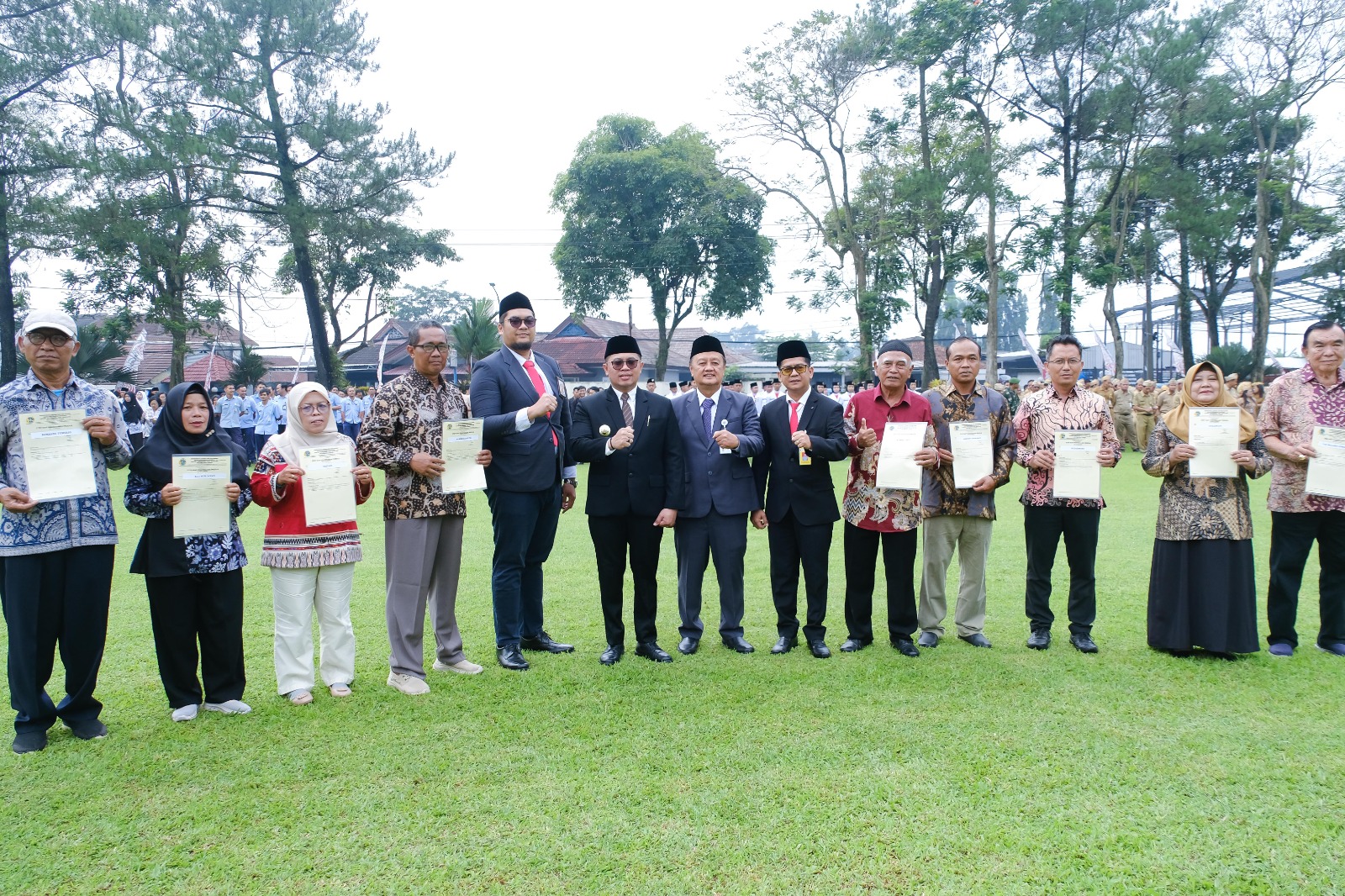 Wali Kota Magelang Serahkan 13 Sertipikat Tanah Warga Terdampak Proyek Flyover Canguk