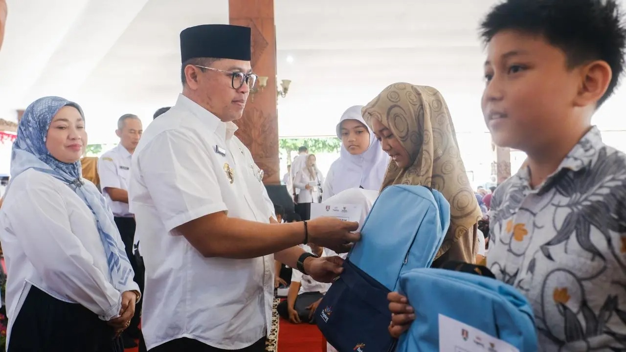 Peduli, Wali Kota Magelang Santuni Anak Yatim dan Pasien Hemodialisa