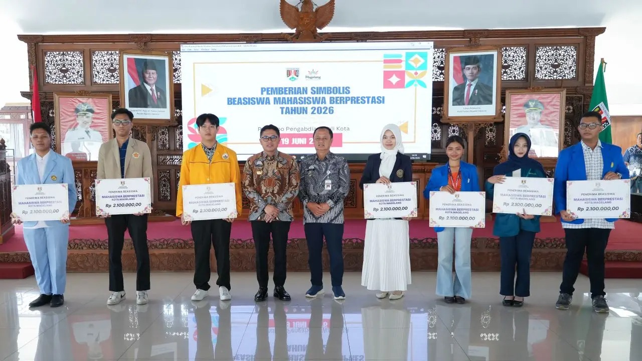 200 Mahasiswa Berprestasi Terima Beasiswa dari Pemkot Magelang